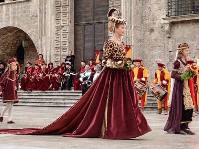 testa-dama-corteo-quintana Quintana Event Tour